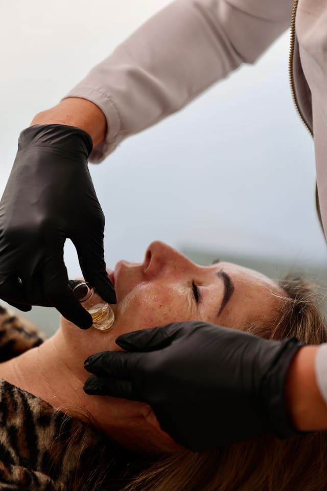 A fat-dissolving treatment being carried out at Maldiva Aesthetics